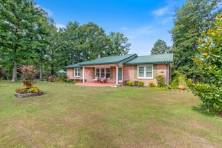 315 Peachtree St, Tennessee Ridge, TN 37178