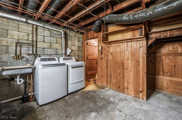 1102 E 9th Street, Salem, OH 44460