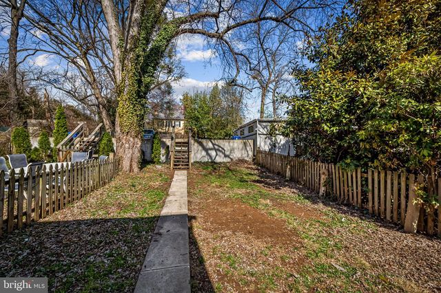 304 W COLD SPRING LN, Baltimore, MD 21210