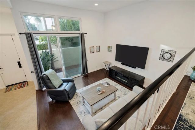 255 Valley, Hermosa Beach, CA 90254