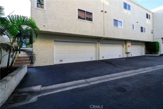 255 Valley, Hermosa Beach, CA 90254