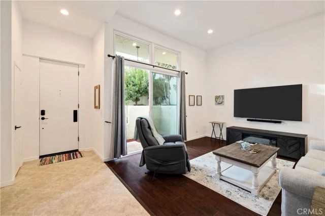 255 Valley, Hermosa Beach, CA 90254