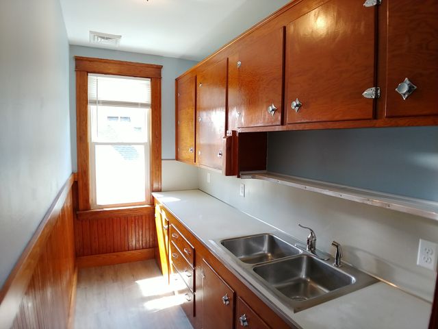29 Halmstad St 3, Worcester, MA 01607