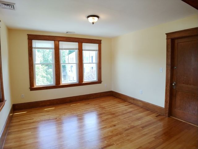 29 Halmstad St 3, Worcester, MA 01607