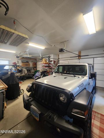 135 Cambridge Drive, Dayton, NV 89403