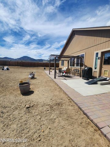 135 Cambridge Drive, Dayton, NV 89403