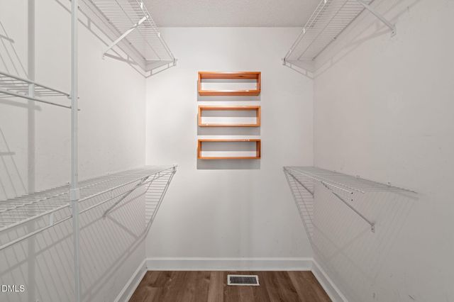 11 Knightsbridge Court, Durham, NC 27707