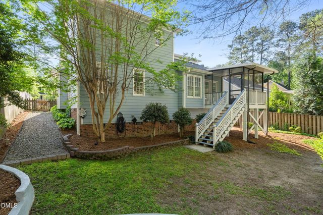 11 Knightsbridge Court, Durham, NC 27707