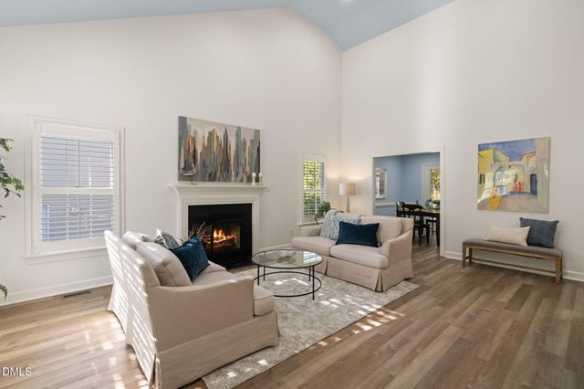 11 Knightsbridge Court, Durham, NC 27707