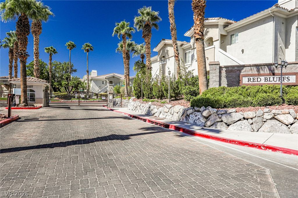 1500 Ruby Cliffs Lane 201, Las Vegas, NV 89144 — exterior