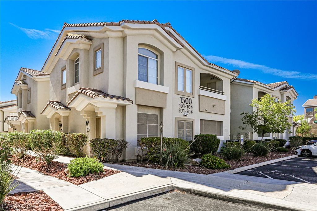 1500 Ruby Cliffs Lane 201, Las Vegas, NV 89144 — photo 3