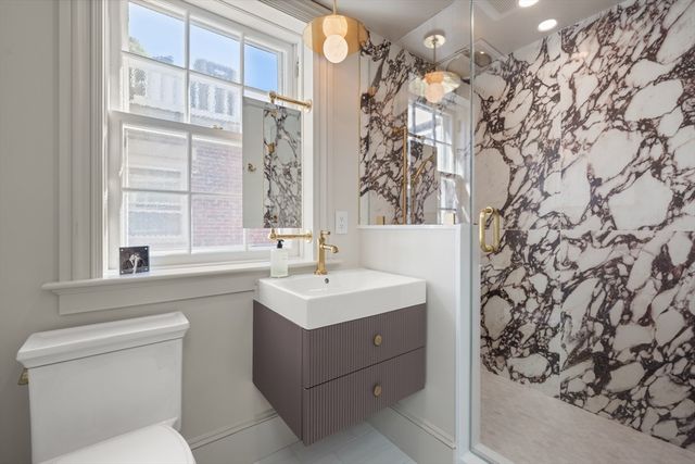 19 Charles River Square, Boston, MA 02114