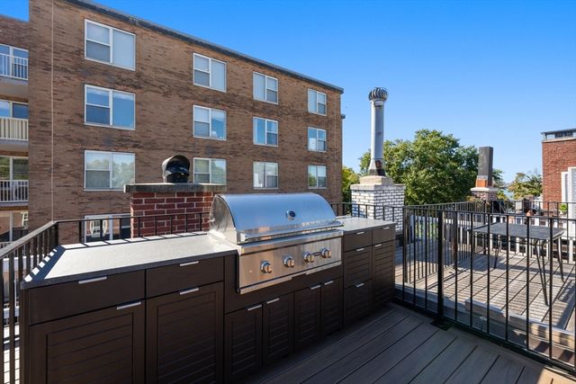 19 Charles River Square, Boston, MA 02114