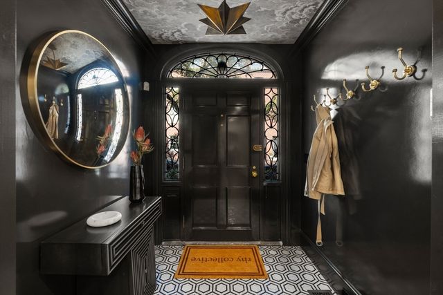 19 Charles River Square, Boston, MA 02114