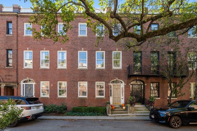 19 Charles River Square, Boston, MA 02114