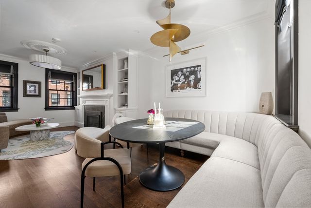 19 Charles River Square, Boston, MA 02114