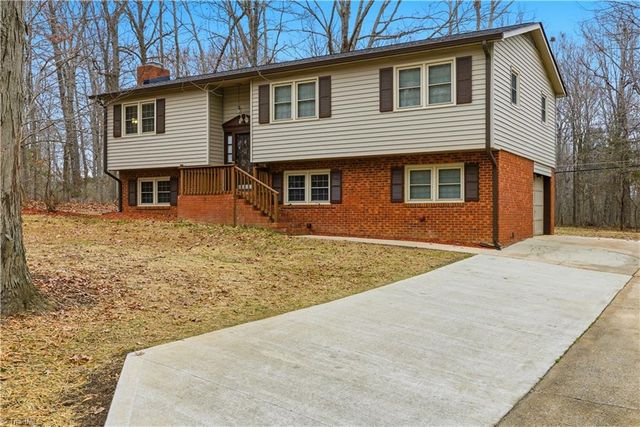 4236 Village Drive, Trinity, NC 27370