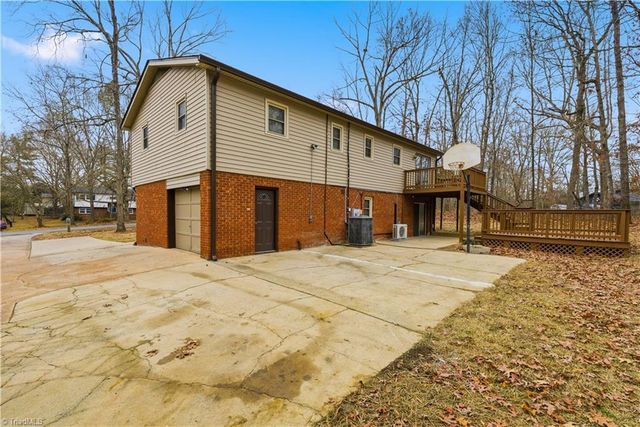 4236 Village Drive, Trinity, NC 27370