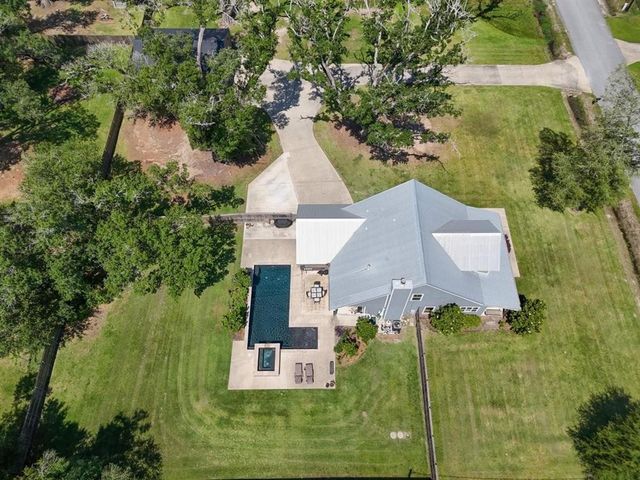 1615 Lawton Drive, Sulphur, LA 70665