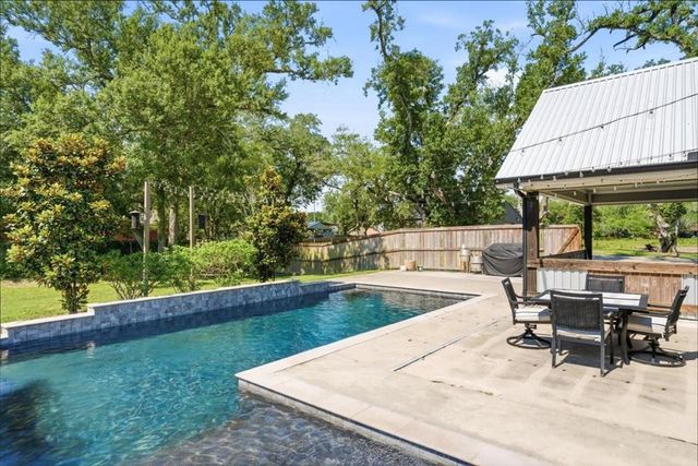 1615 Lawton Drive, Sulphur, LA 70665