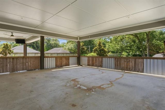 1615 Lawton Drive, Sulphur, LA 70665