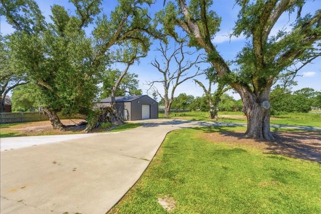 1615 Lawton Drive, Sulphur, LA 70665