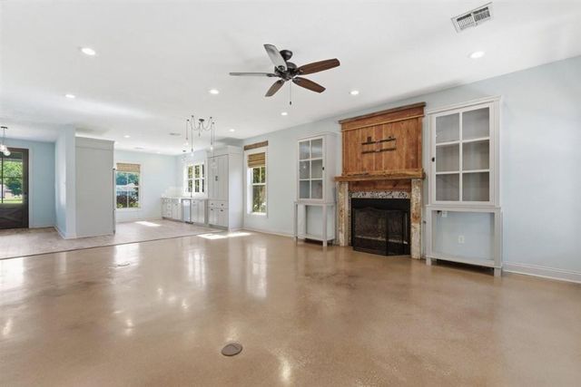 1615 Lawton Drive, Sulphur, LA 70665