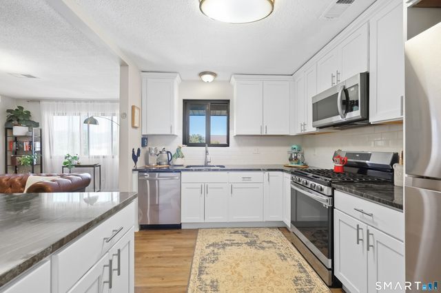 55 Thompson Street 17B, East Haven, CT 06513