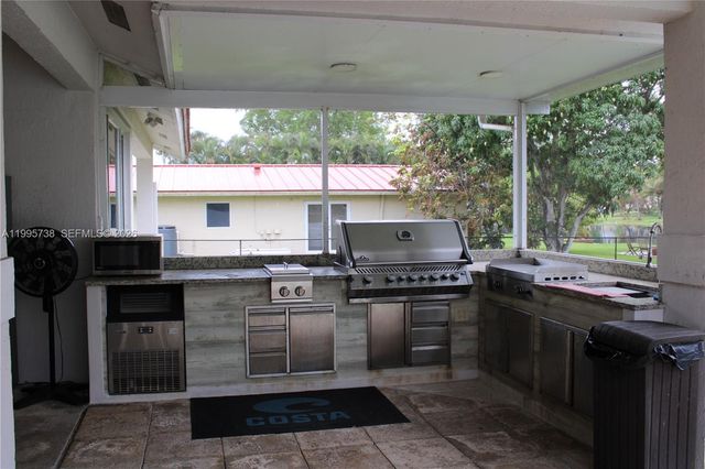 4931 SW 167th Ave, Southwest Ranches, FL 33331