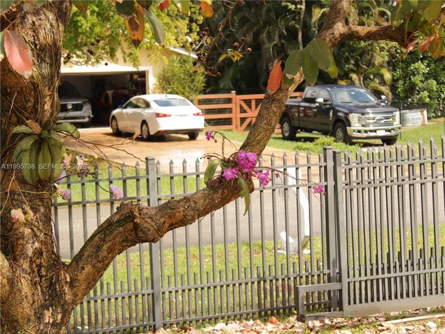 4931 SW 167th Ave, Southwest Ranches, FL 33331