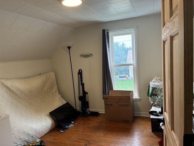 109 E Isabelle Street, Belding, MI 48809