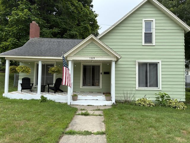 109 E Isabelle Street, Belding, MI 48809
