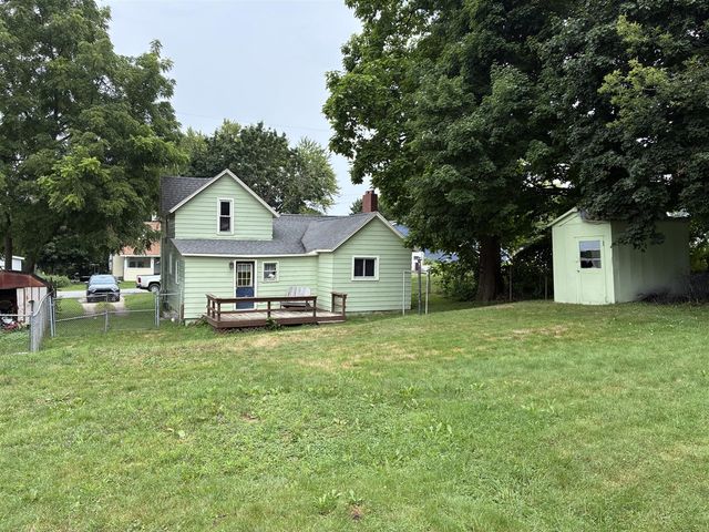 109 E Isabelle Street, Belding, MI 48809