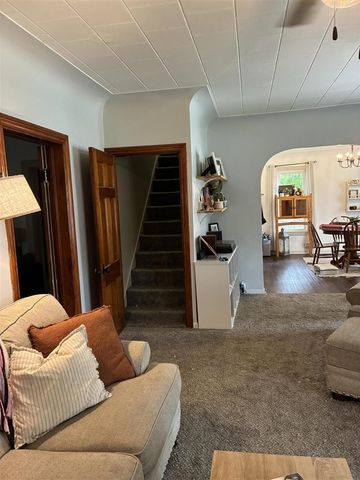 109 E Isabelle Street, Belding, MI 48809