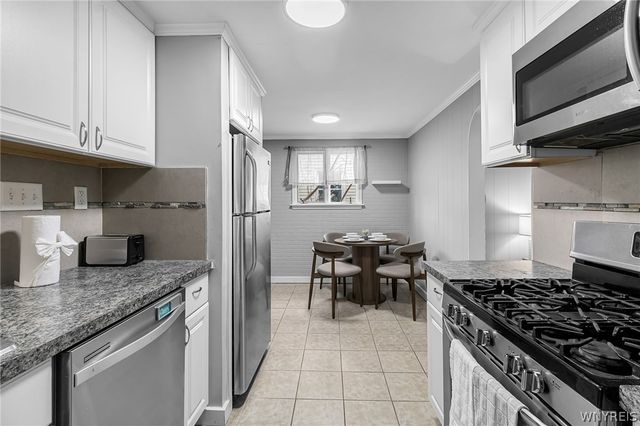 87 Virginia Road, Cheektowaga, NY 14225