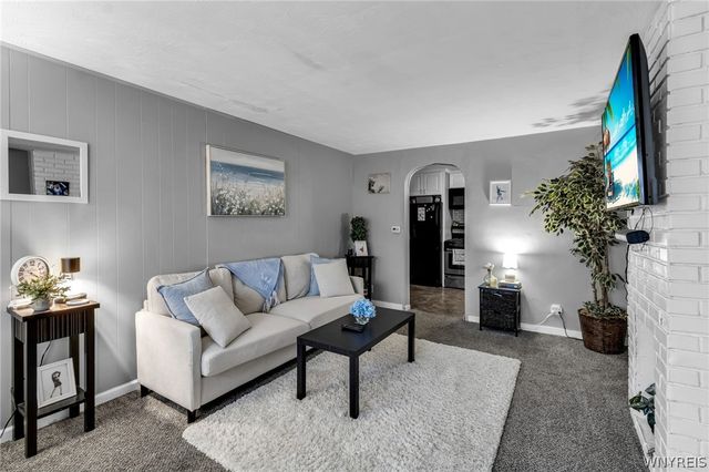 87 Virginia Road, Cheektowaga, NY 14225