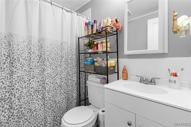 87 Virginia Road, Cheektowaga, NY 14225