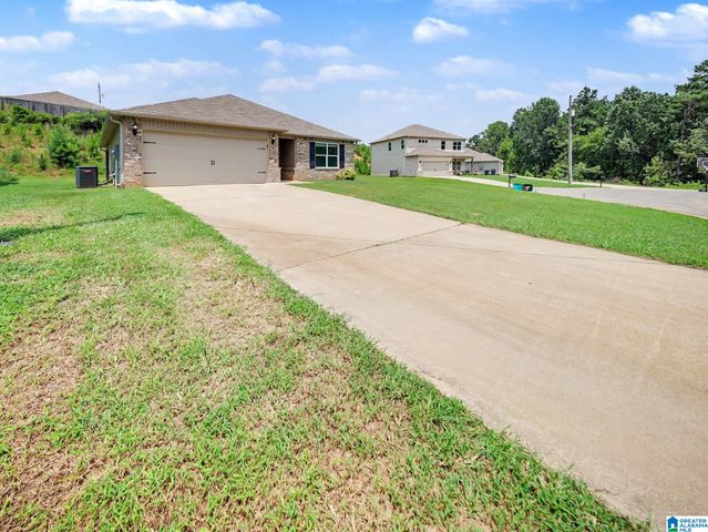 135 HUNTERS COVE, Odenville, AL 35120