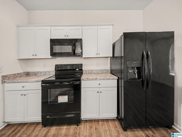 135 HUNTERS COVE, Odenville, AL 35120