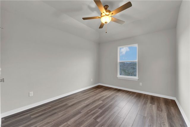 195 Tonya Loop, Huntsville, AR 72740