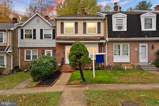 4332 EILEEN CT, Woodbridge, VA 22193