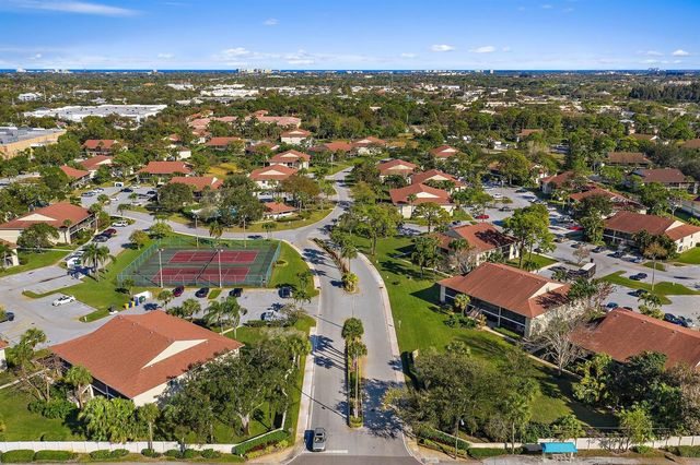6540 Chasewood Drive F, Jupiter, FL 33458