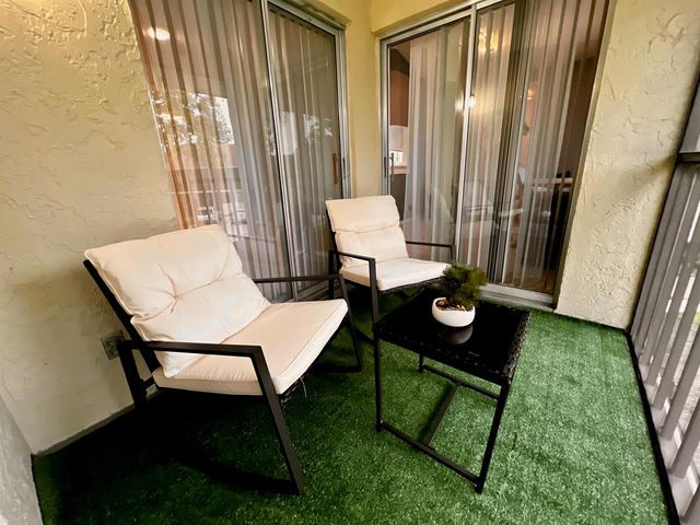 6540 Chasewood Drive F, Jupiter, FL 33458