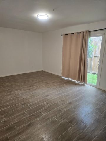 7622 Teal Run Drive, Houston, TX 77071