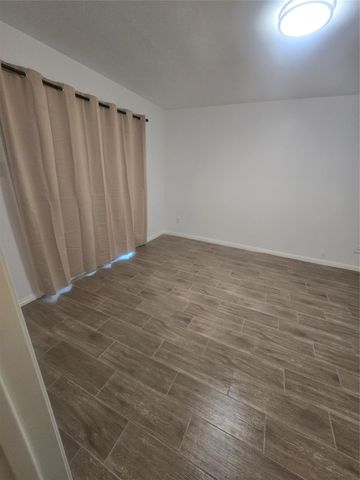7622 Teal Run Drive, Houston, TX 77071