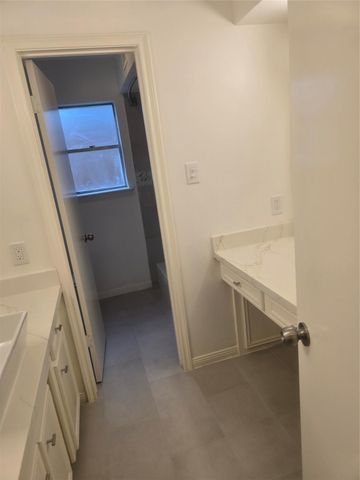 7622 Teal Run Drive, Houston, TX 77071