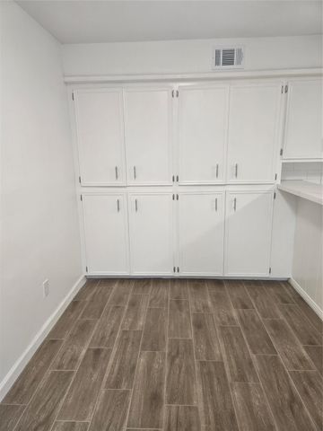 7622 Teal Run Drive, Houston, TX 77071
