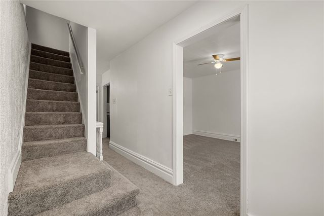 62 Maytide St, Carrick, PA 15227