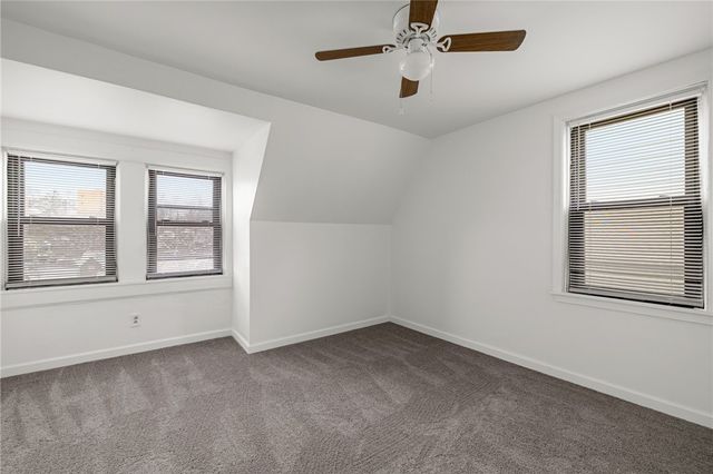 62 Maytide St, Carrick, PA 15227