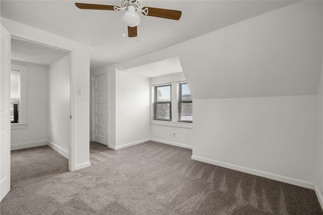 62 Maytide St, Carrick, PA 15227